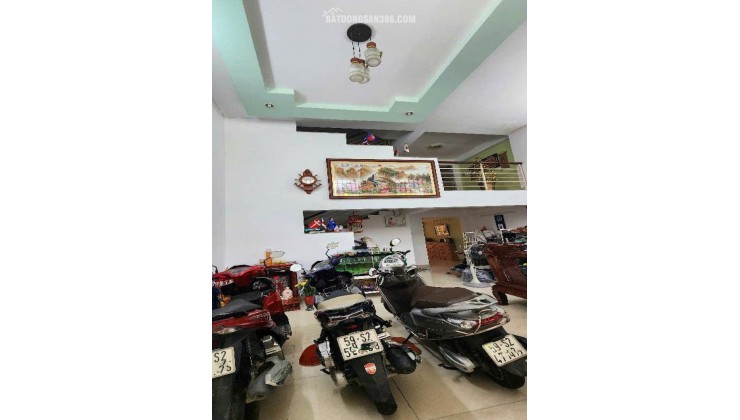 Nhà Vuông SHR 4 tầng Đ.10m 120m2 – Đặng Thùy Trâm Bình Thạnh